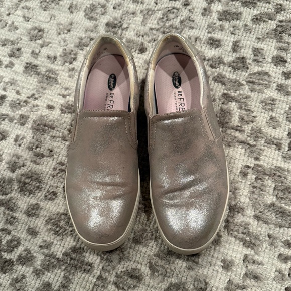 Dr. Scholl’s memory foam distressed neutral tan and silver slip on sneaker - Picture 1 of 4